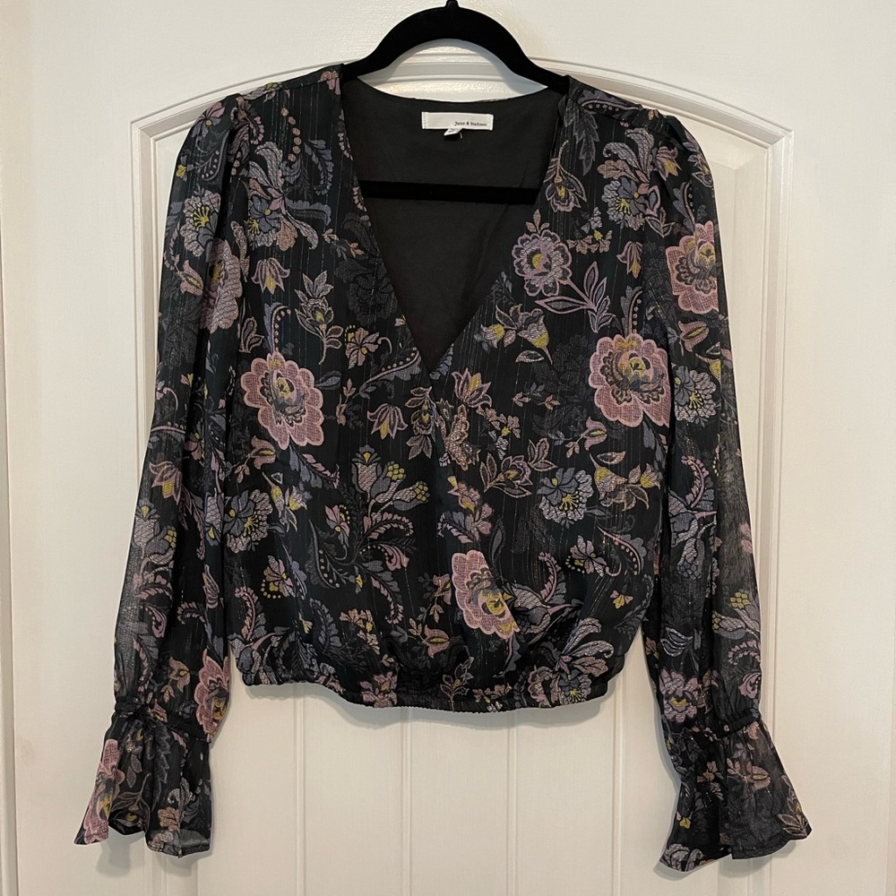 Francesca’s Cropped Long Sleeve Floral Blouse